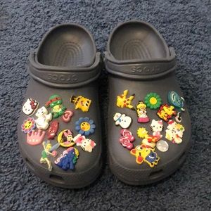 Gun metal Crocs w jibbits